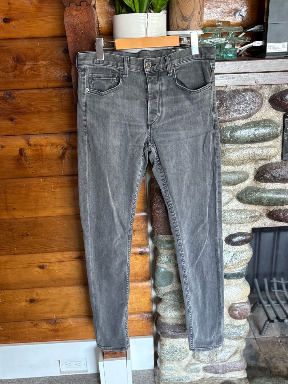 rag & bone Fit 1 Extra Slim Jeans Button Fly Mens 32 x 31 Designer Denim